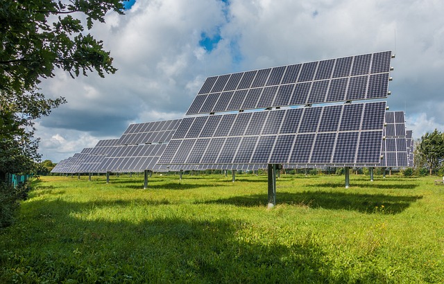 Energía Verde y su Impacto en la Economía Local